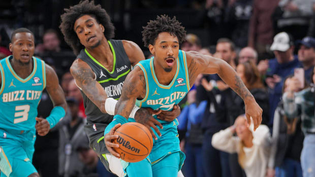 Former UNC basketball forward Leaky Black